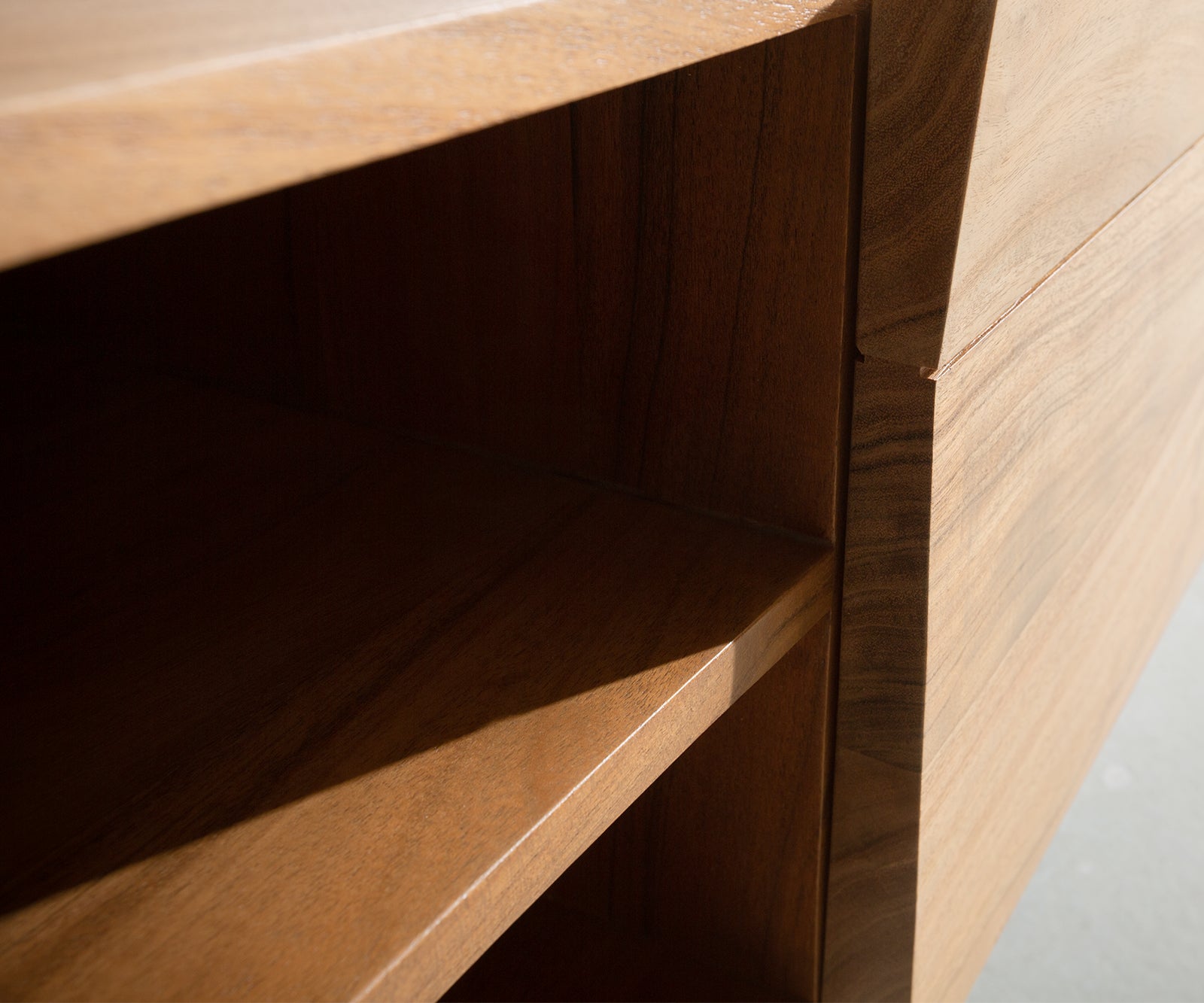 Floating TV Stand Kayu 200cm 2 Doors 2 Compartments Acacia Wood Natural