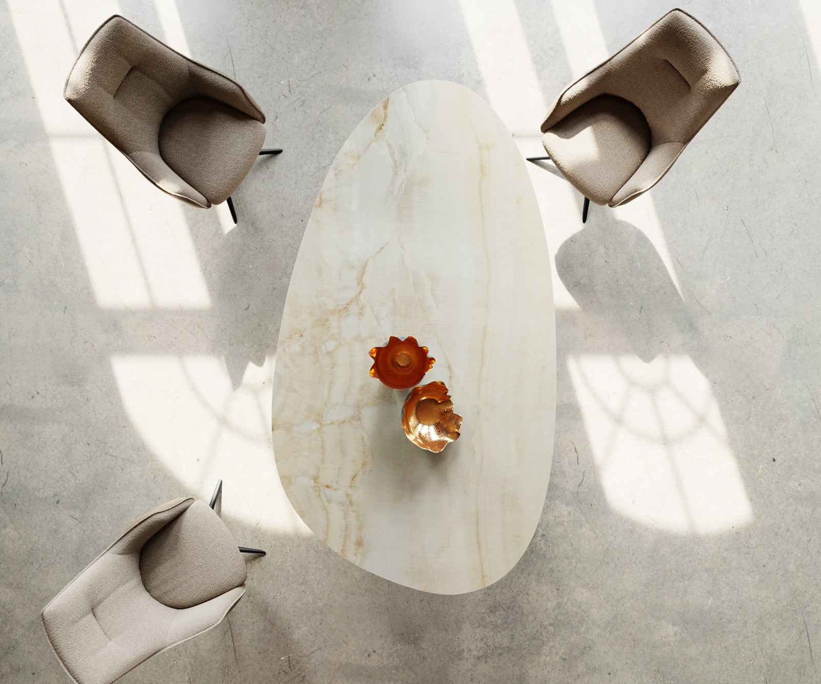 Dining Table Aurora Oval 220cm Ceramic Onice Oro Beige Zenthara Frame Black