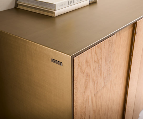 Sideboard Taka 200cm 4 Doors White Oak Veneer Acryl Feet