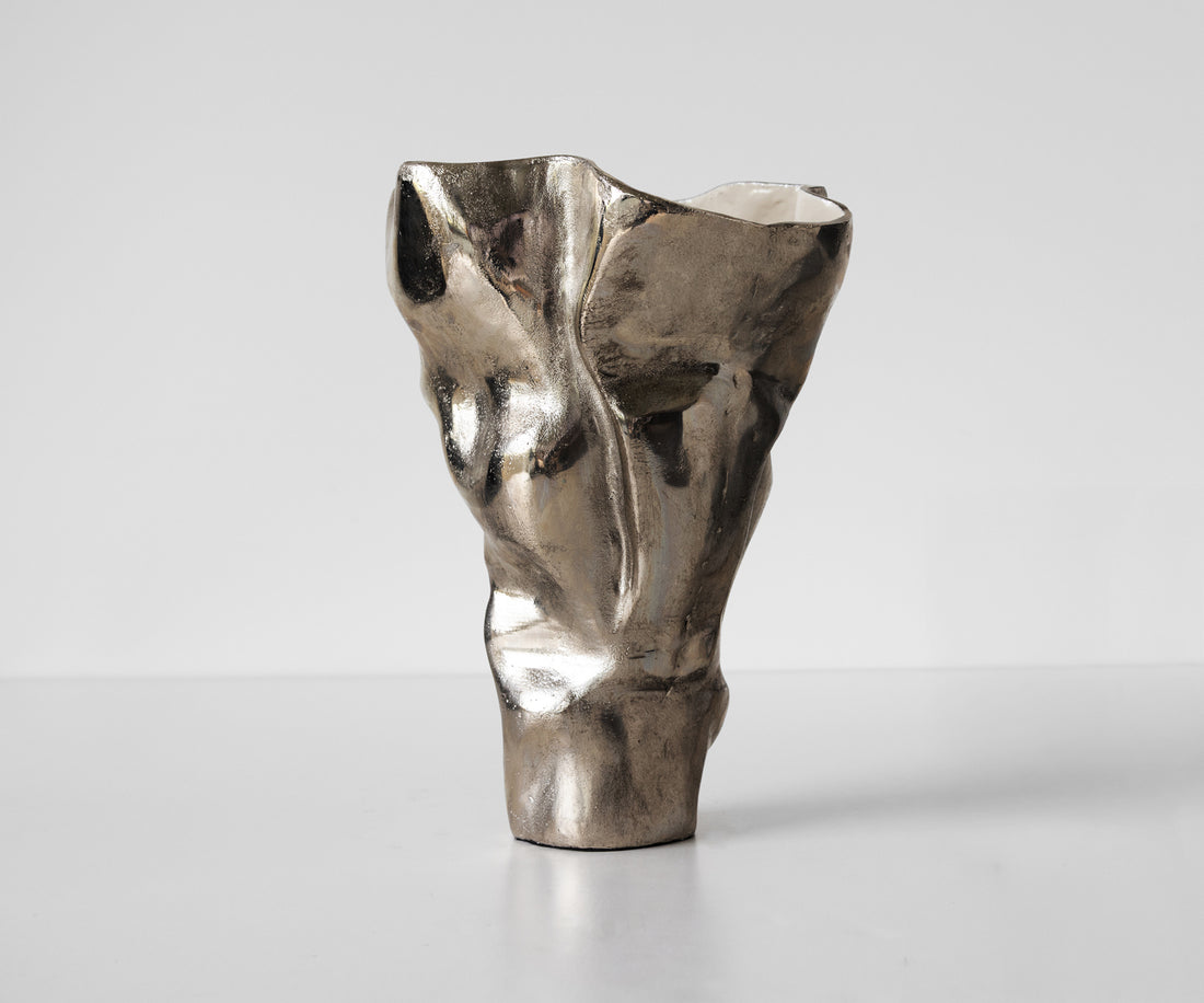 Vase Mimoro 28 x 24 x 38 cm Aluminium Platinum Opal Handmade