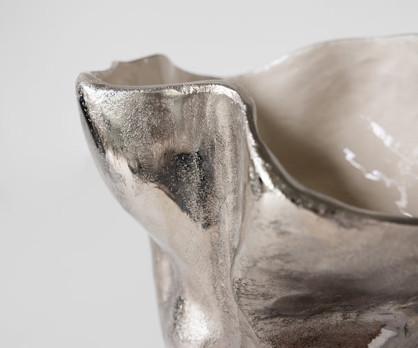 Vase Mimoro 28 x 24 x 38 cm Aluminium Platinum Opal Handmade