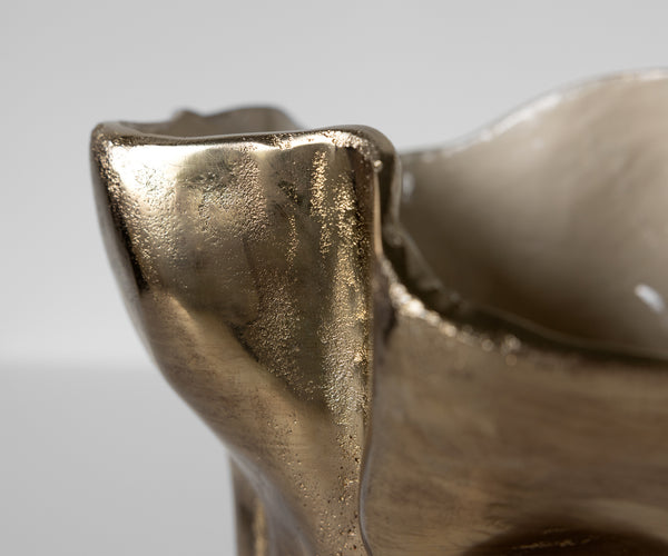 Vase Mimoro 28 x 24 x 38 cm Aluminium Champagne Ivory Handmade
