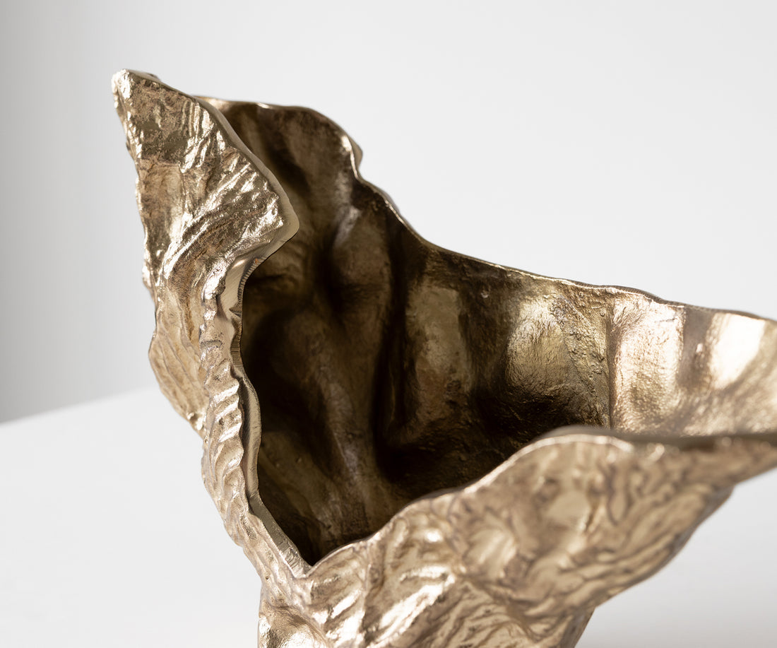 Vase Alaris 44 x 13 x 31 cm Aluminium Champagne Ivory Handmade