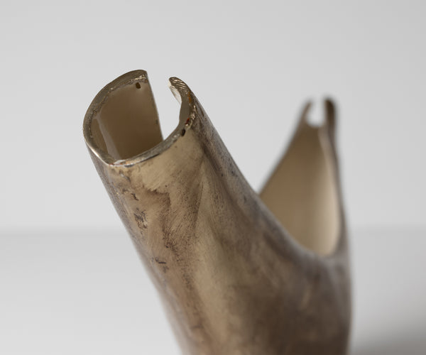 Sculpture Navira 77 x 17 x 31 cm Aluminium Champagne Ivory Handmade