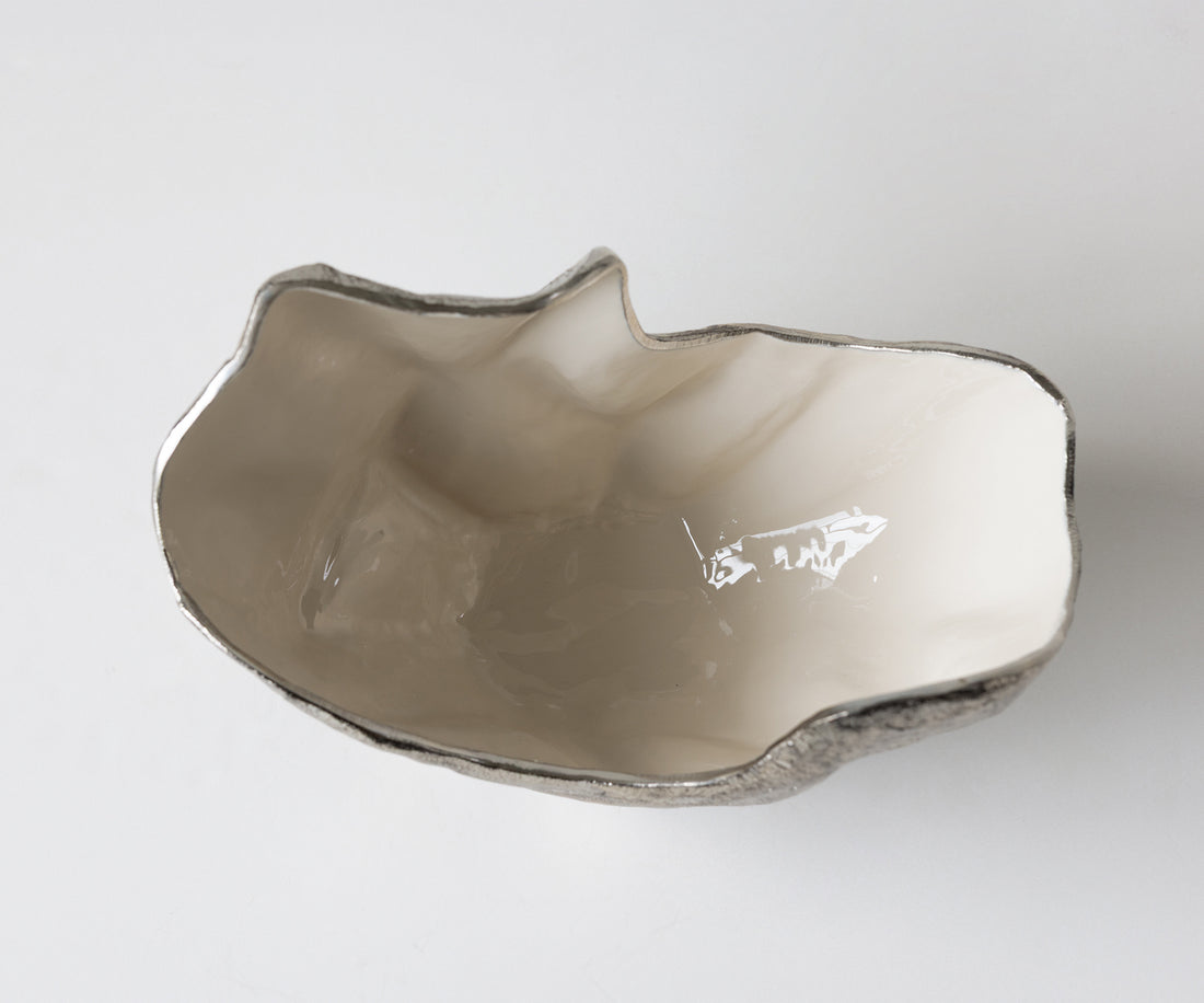 Bowl Valena 33 x 20 x 22 cm Aluminium Platinum Opal Handmade