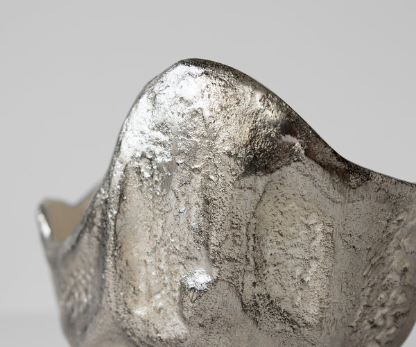 Bowl Valena 33 x 20 x 22 cm Aluminium Platinum Opal Handmade
