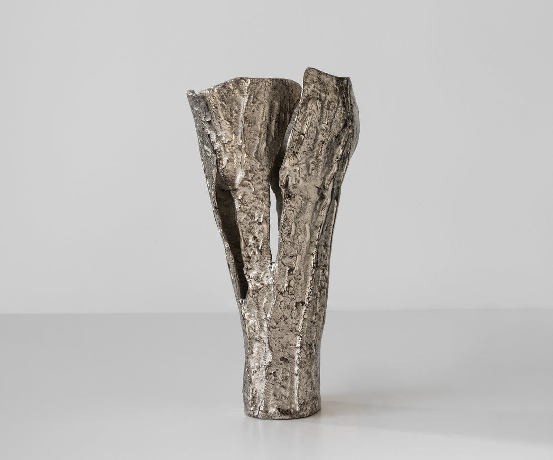 Vase Cortana 25 x 19 x 47 cm Aluminium Platinum Handmade