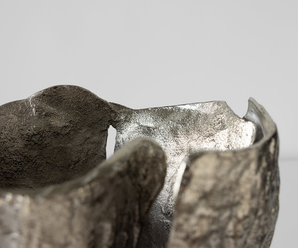 Vase Cortana 25 x 19 x 47 cm Aluminium Platinum Handmade