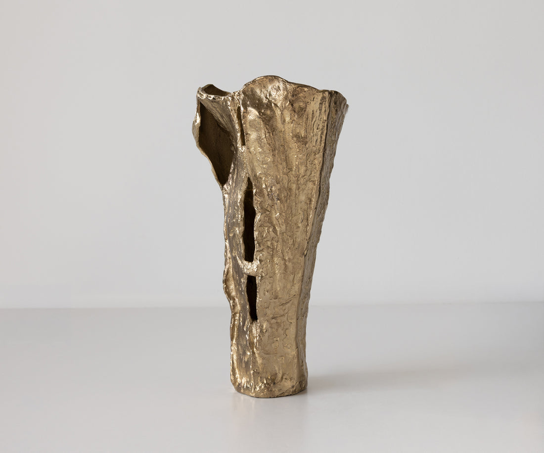 Vase Cortana 25 x 19 x 47 cm Aluminium Champagne Ivory Handmade
