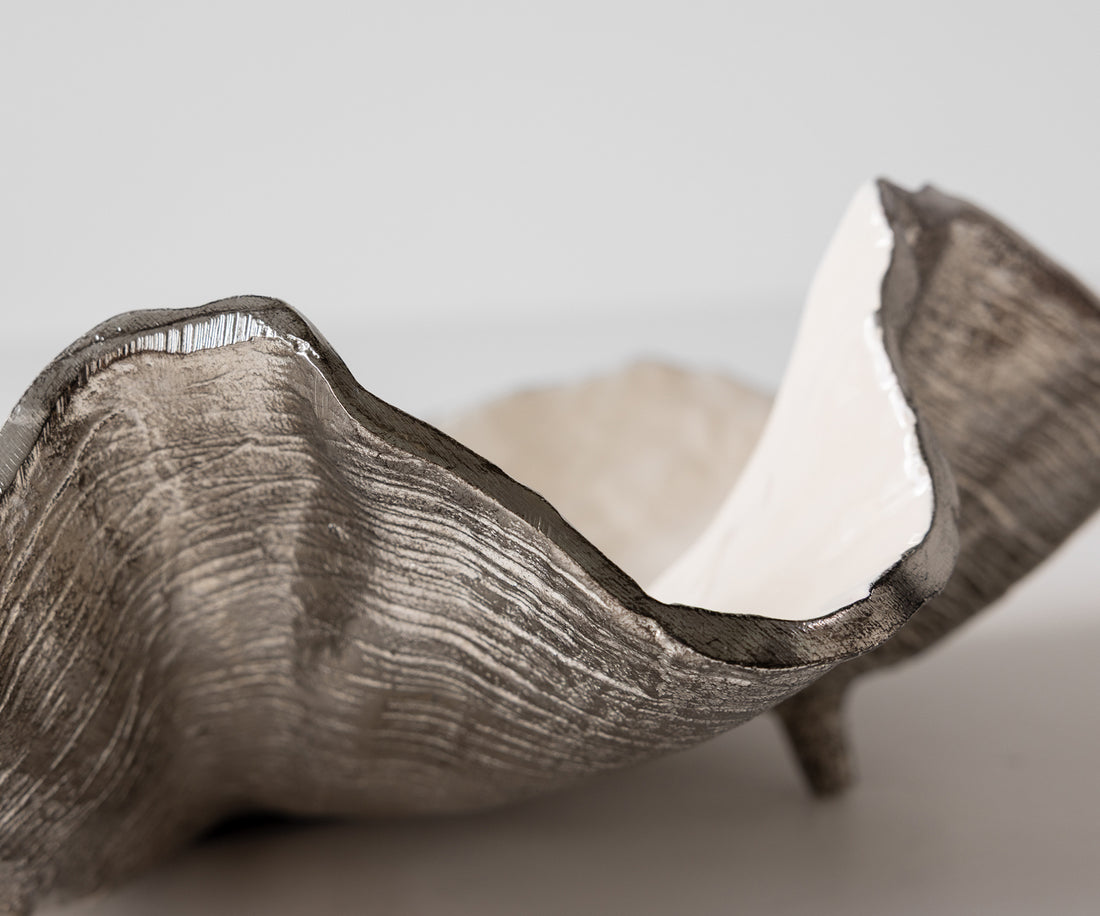 Bowl Aurelia 46 x 31 x 15 cm Aluminium Platinum Opal Handmade