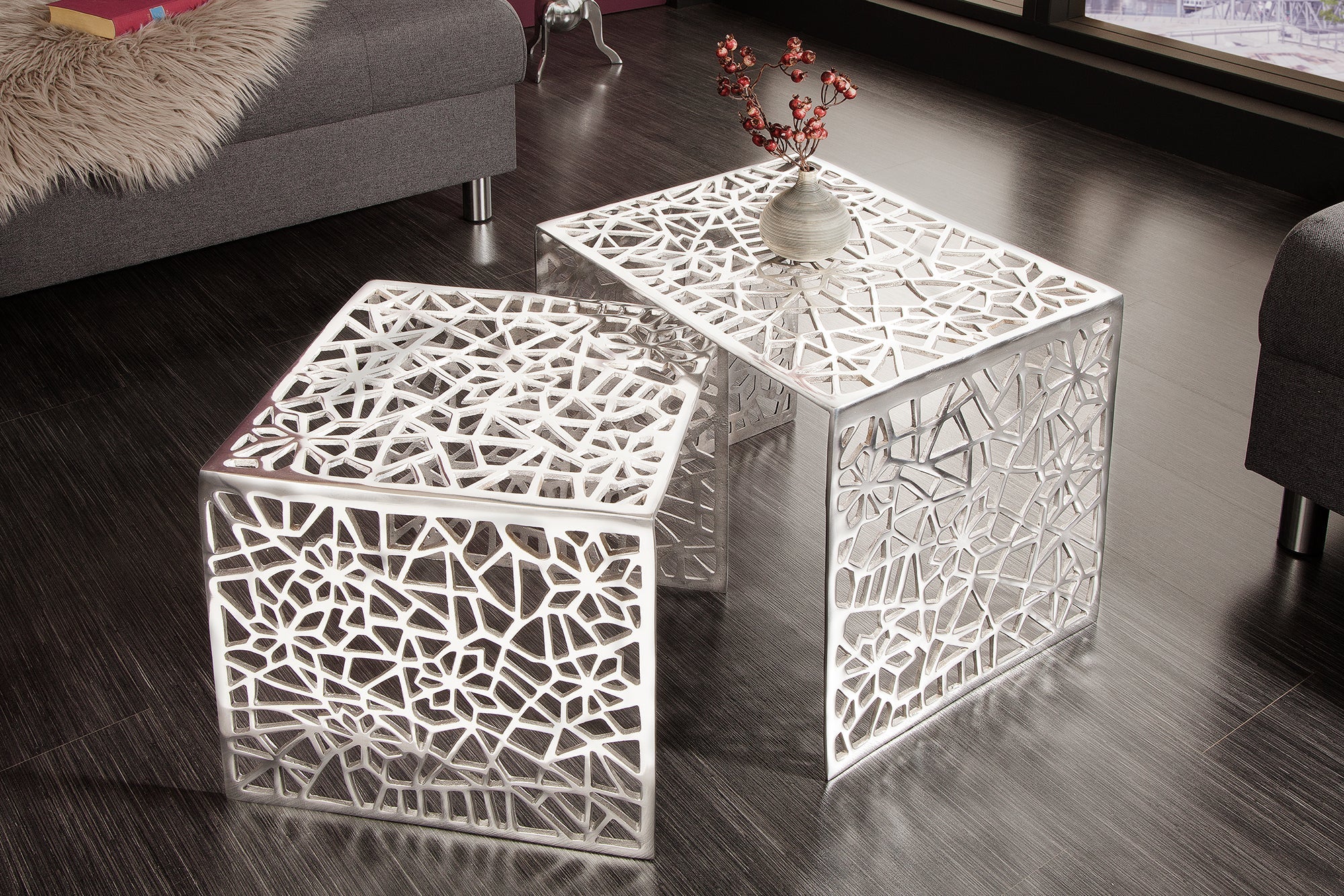 Set Of 2 Nesting Coffee Tables Abstract 39cm/49cm Metal Silver