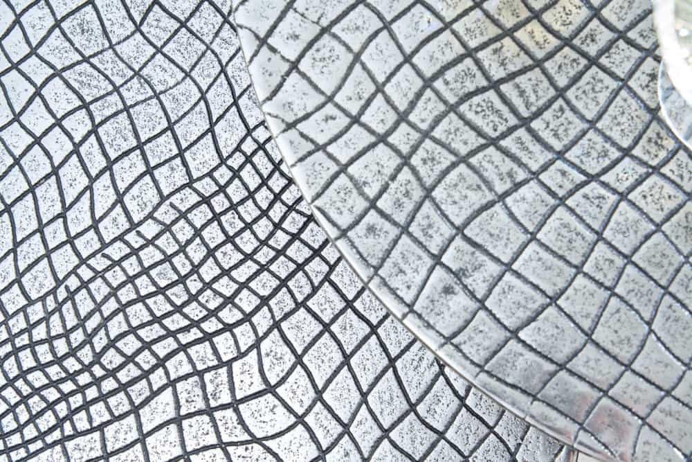 Set Of 2 Round Nesting Coffee Tables Croco 35cm/40cm Metal Silver