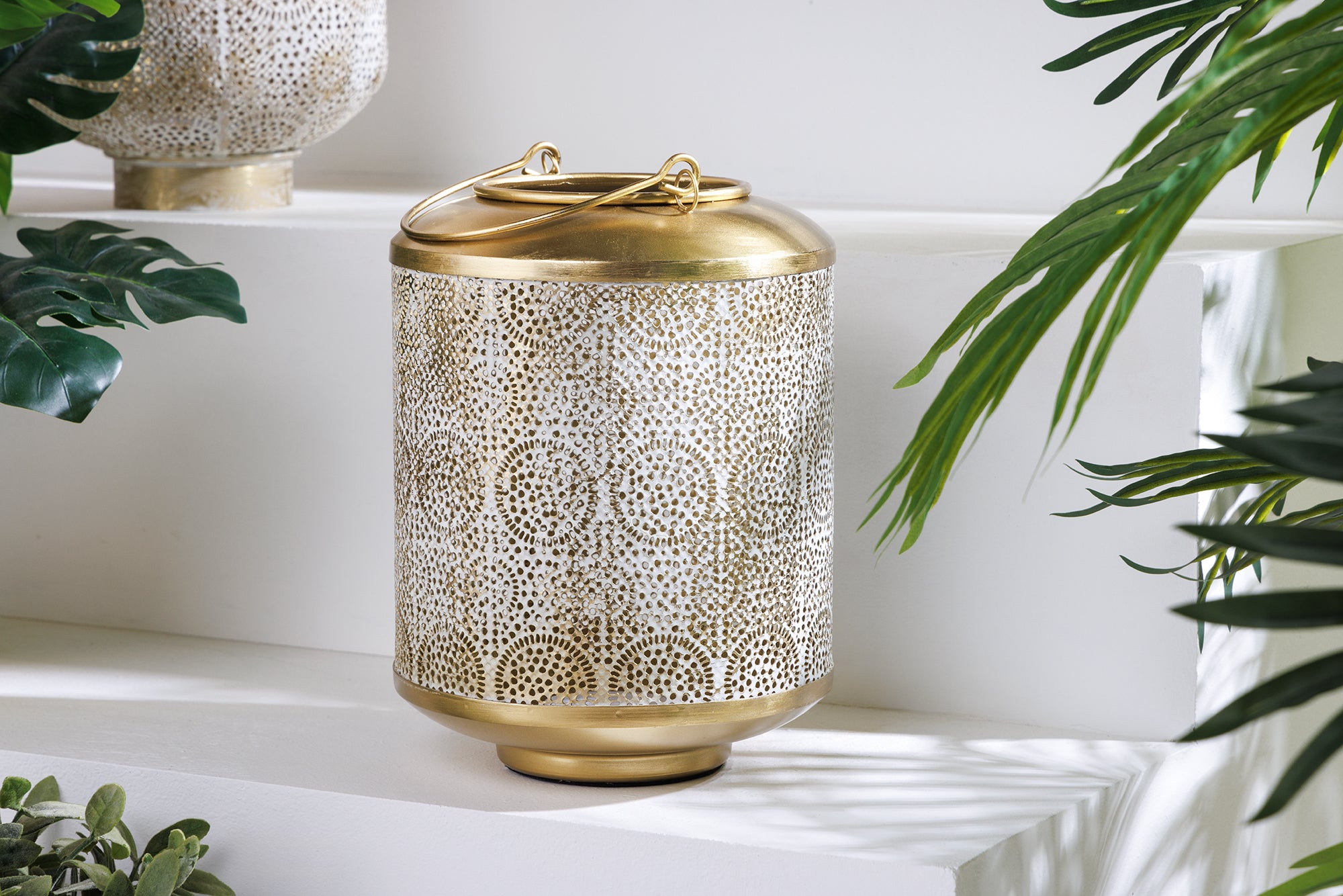 Lantern Candlelight 25cm Metal Gold