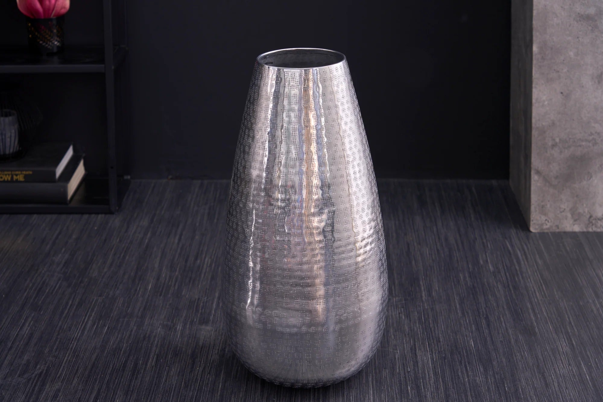 Vase Organic Orient 50cm Hammered Metal Silver