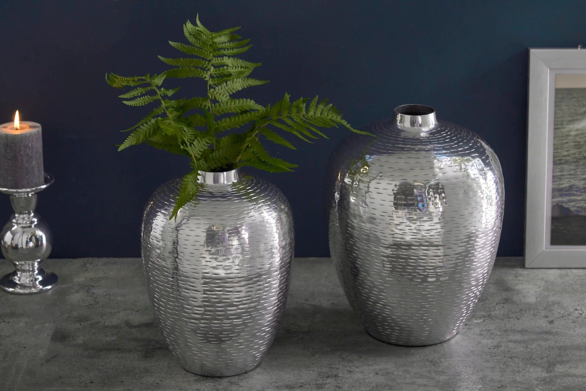 Set Of 2 Vases Oriental 27cm/32cm Hammered Metal Silver