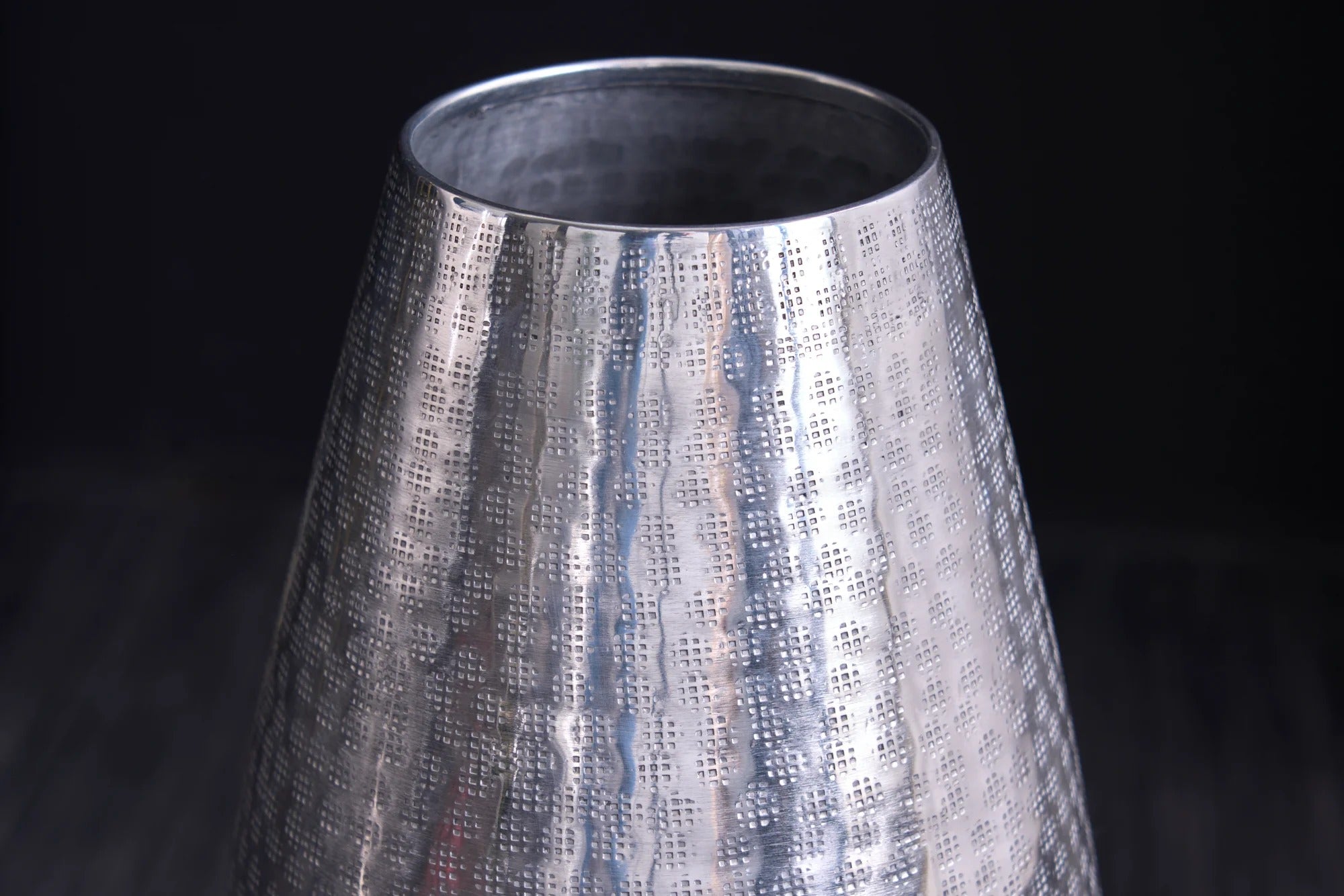Vase Organic Orient 50cm Hammered Metal Silver