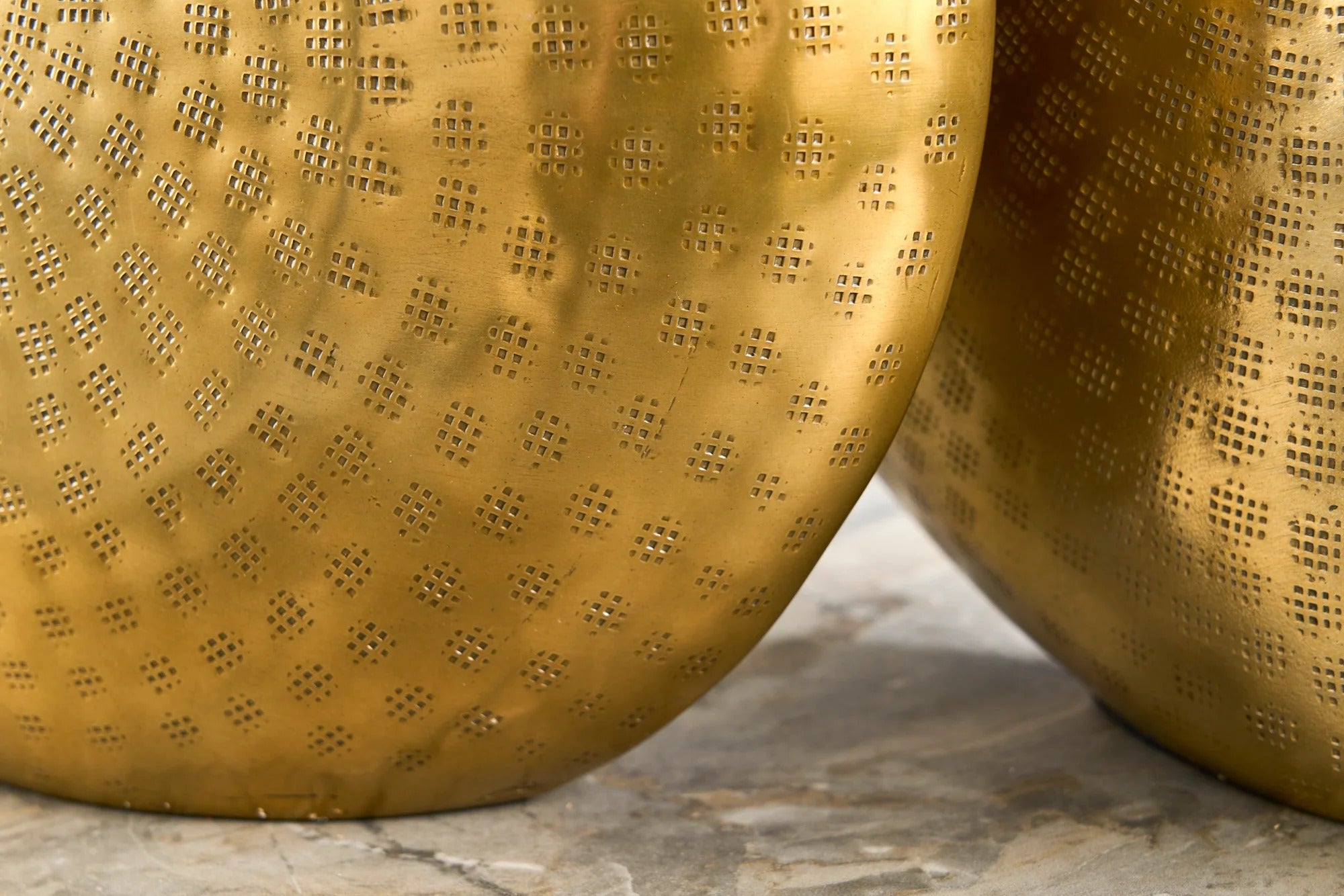 Set Of 2 Vases Oriental 30cm/40cm Metal Gold