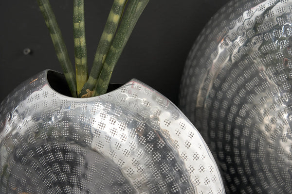 Set Of 2 Vases Oriental 30cm/40cm Metal Silver
