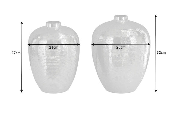 Set Of 2 Vases Oriental 27cm/32cm Hammered Metal Silver