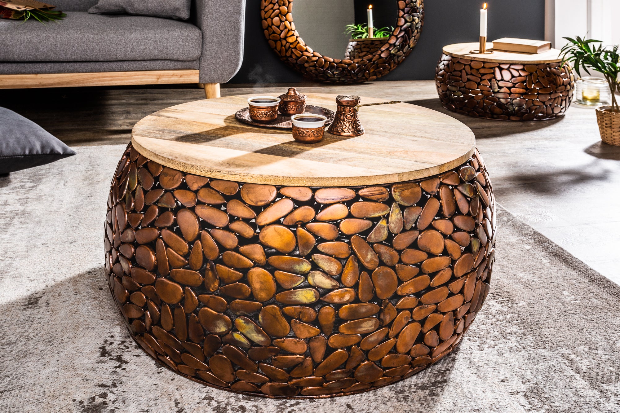 Set Of 2 Round Nesting Coffee Tables 53cm/65cm Stone Mosaic Metal Copper