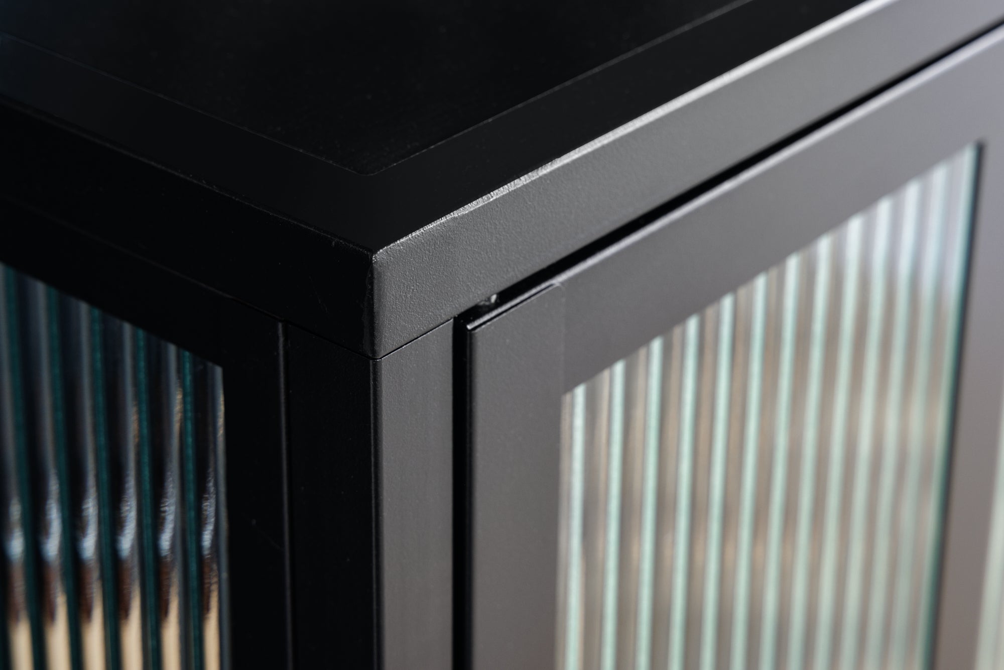Cabinet Dura Steel 180cm Ribbed Glass Black